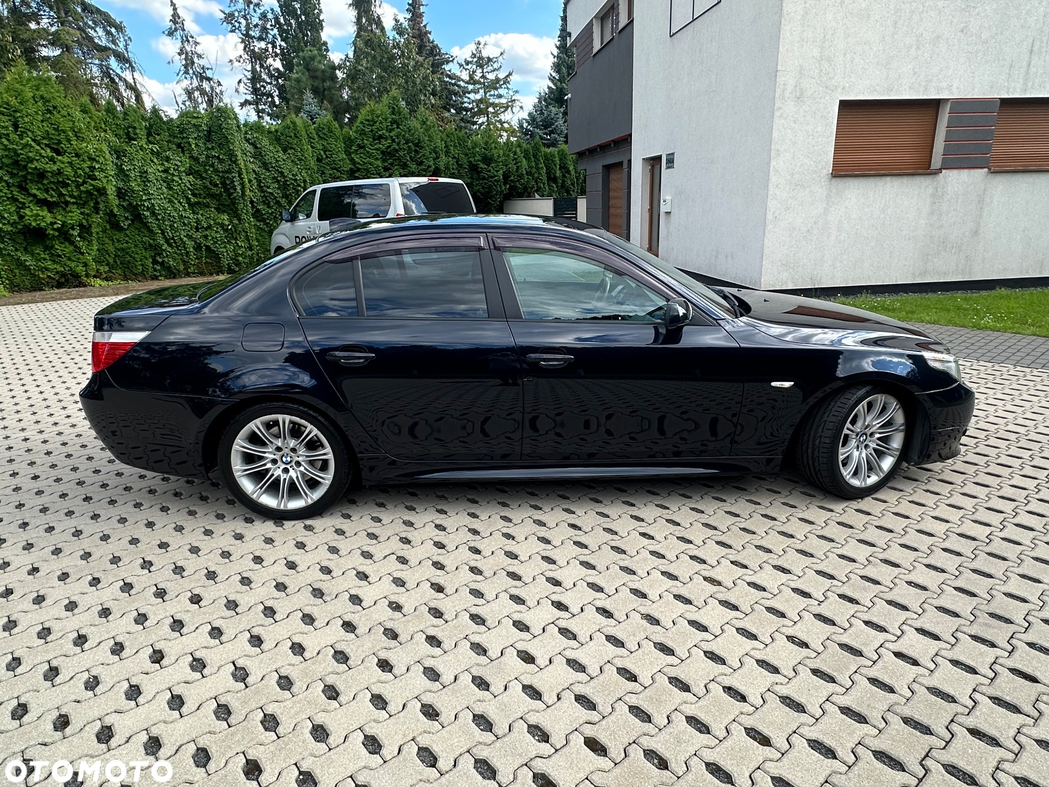 BMW Seria 5 530i - 11