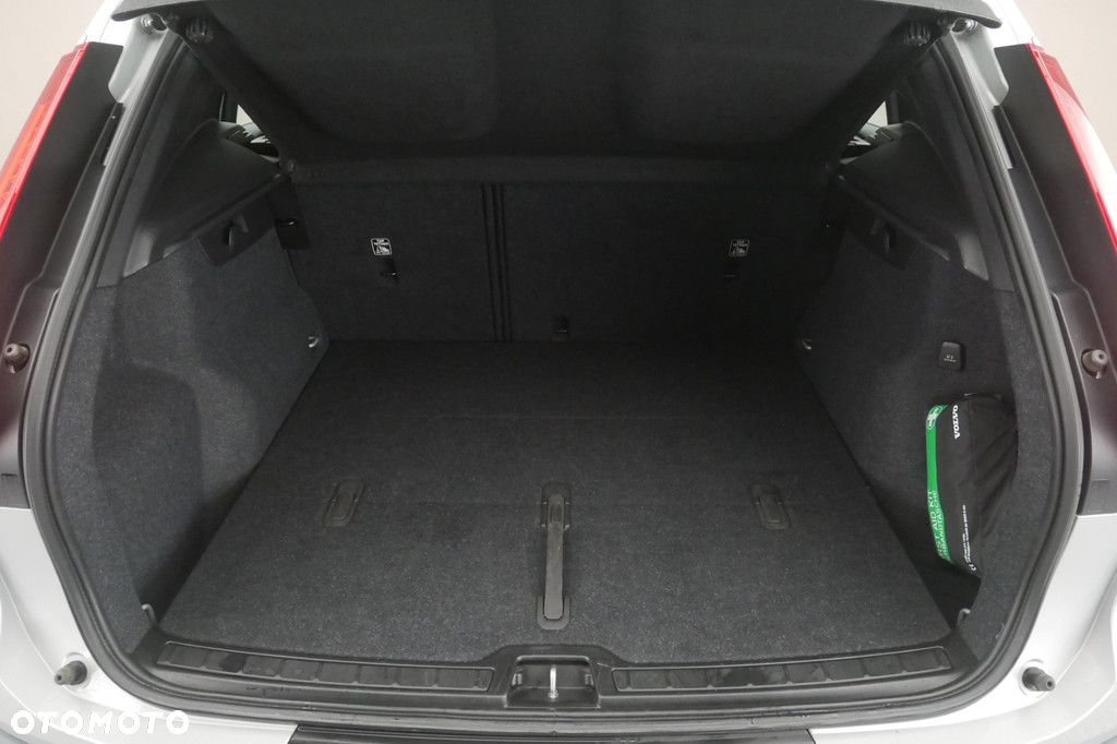 Volvo XC 40 - 16