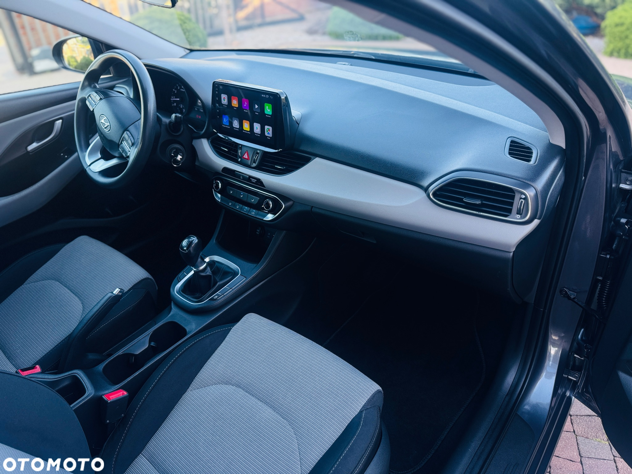 Hyundai i30 1.4 Premiere Comfort - 12