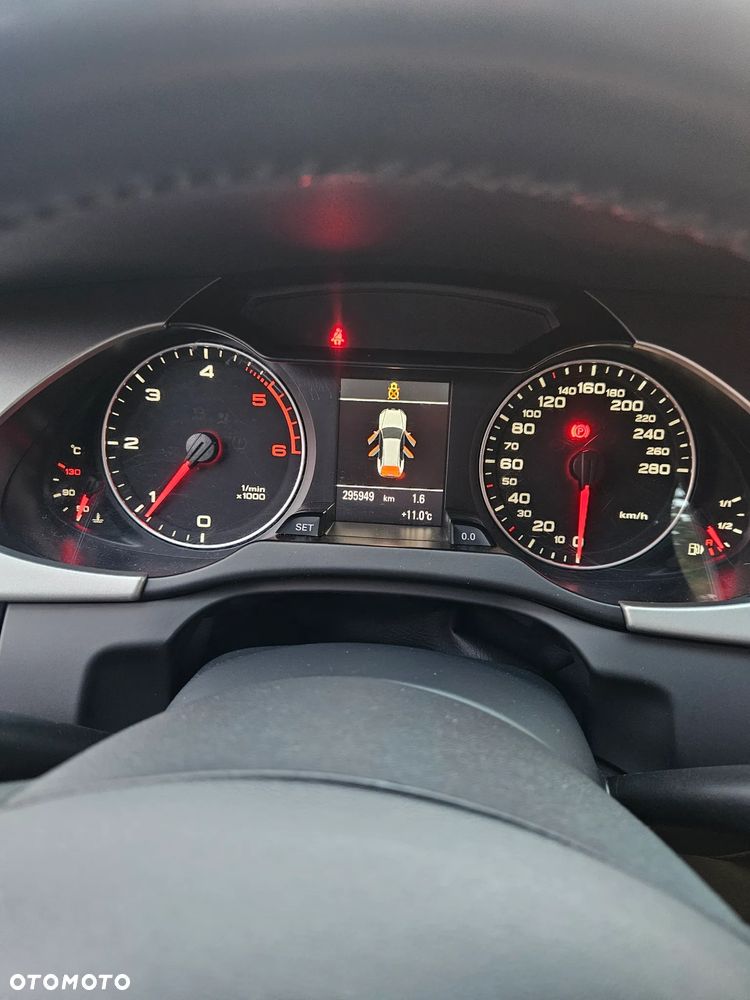 Audi A4 Avant 2.0 TDI DPF Ambition - 23