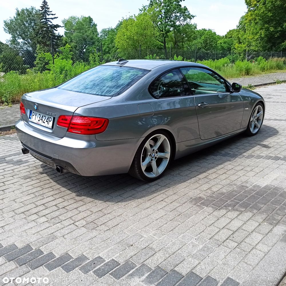 BMW Seria 3 335i M Sport Edition - 3