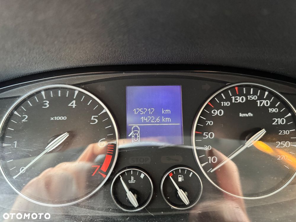Renault Laguna - 11