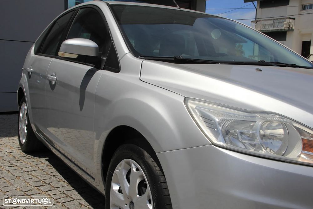 Ford Focus 1.6 Trend - 11