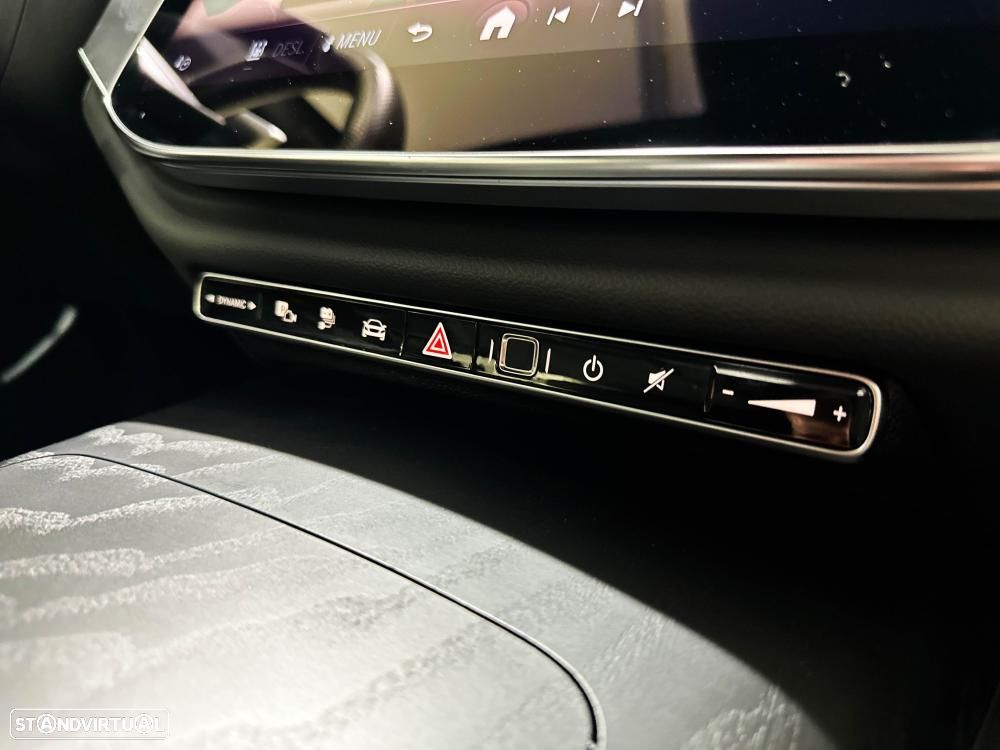 Mercedes-Benz E 300 de 4Matic 9G-TRONIC AMG Line - 40