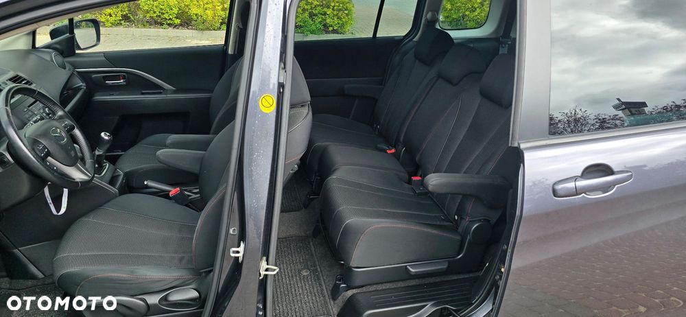 Mazda 5 - 8