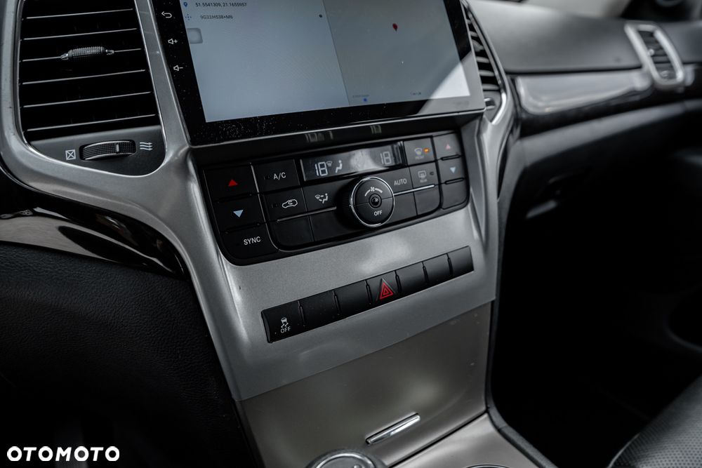 Jeep Grand Cherokee 3.0 CRD Laredo - 33