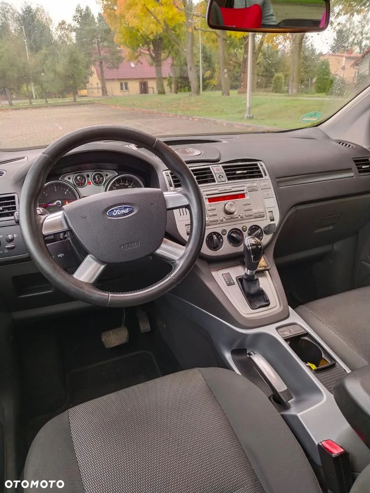 Ford Kuga - 3