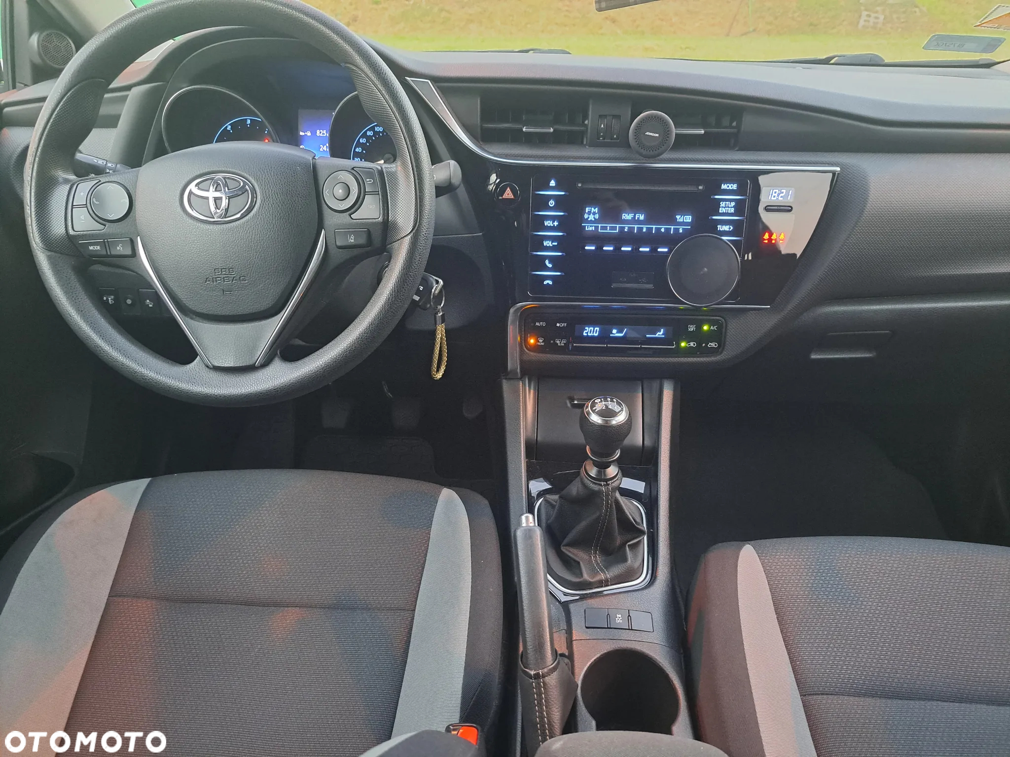 Toyota Auris - 8