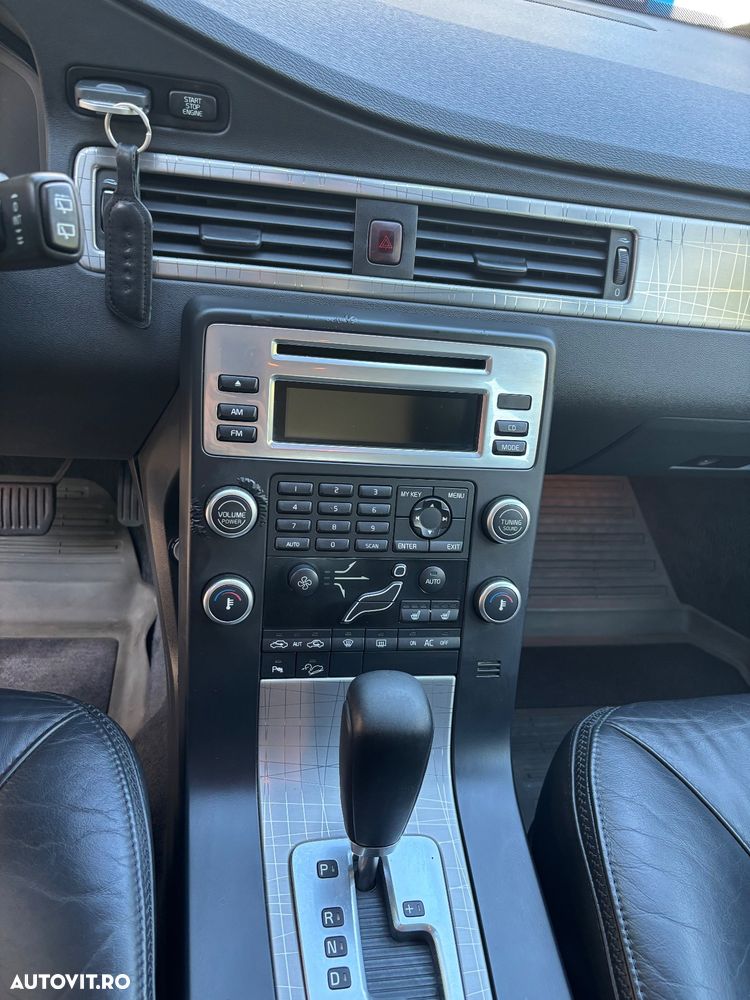 Volvo XC 70 3.2 AWD Aut. Momentum - 14