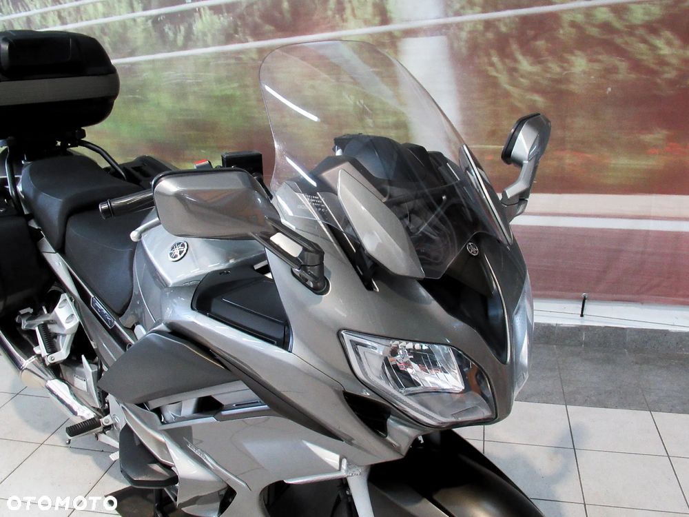 Yamaha FJR - 13