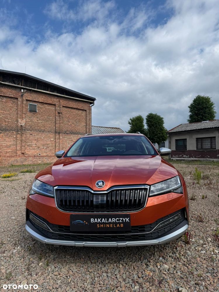 Skoda Superb 2.0 TDI SCR 4x4 Scout DSG - 5