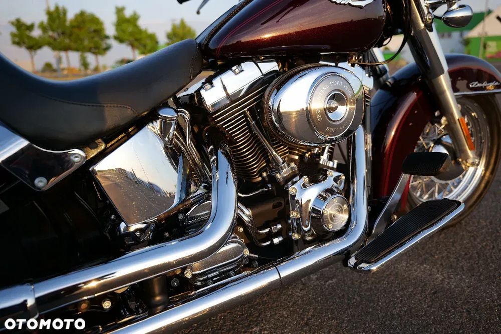 Harley-Davidson Softail Deluxe - 6