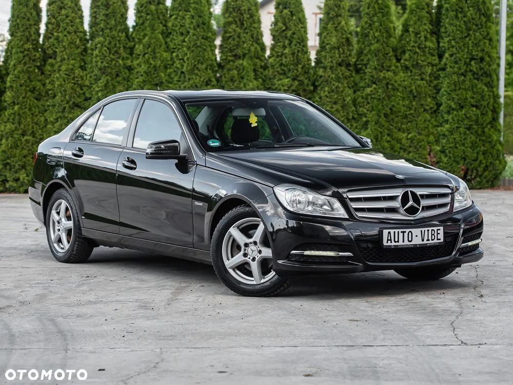 Mercedes-Benz Klasa C 180 BlueEFFICIENCY Avantgarde - 1