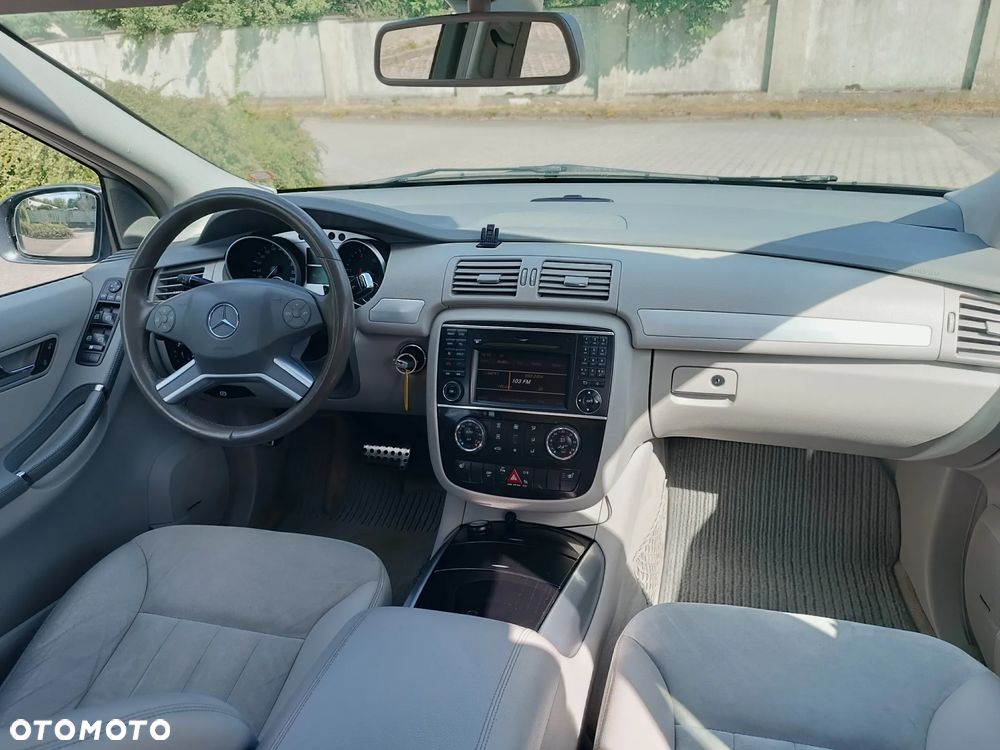 Mercedes-Benz Klasa R 300 CDI L 7G-TRONIC DPF Grand Edition - 16