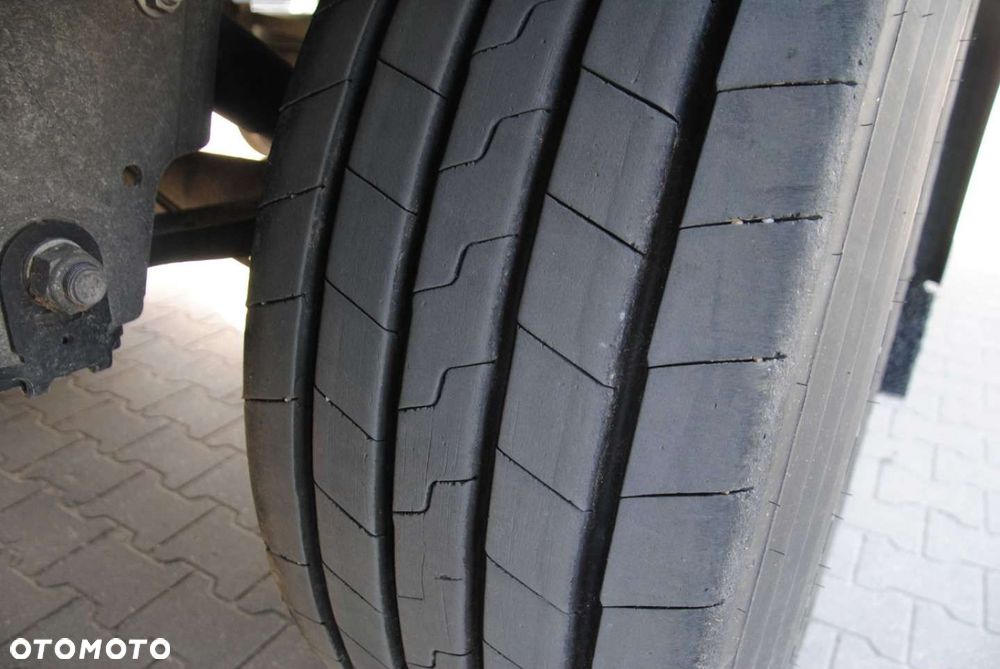 Schmitz Cargobull SKO, Thermo King - 17