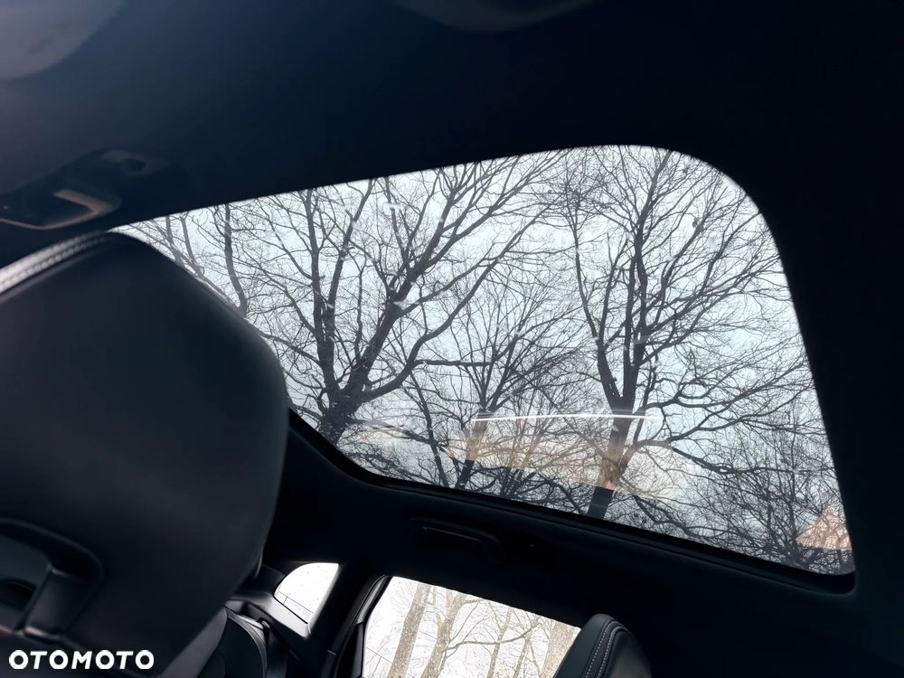 Volvo V40 D3 Drive-E R-Design Momentum - 16