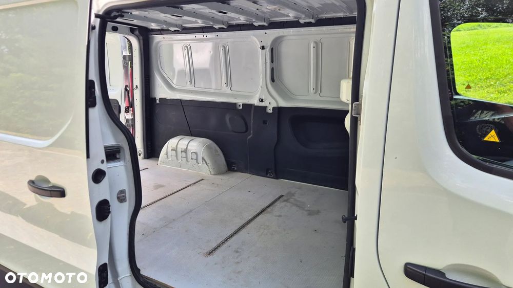 Opel VIVARO TRAFIC - 15