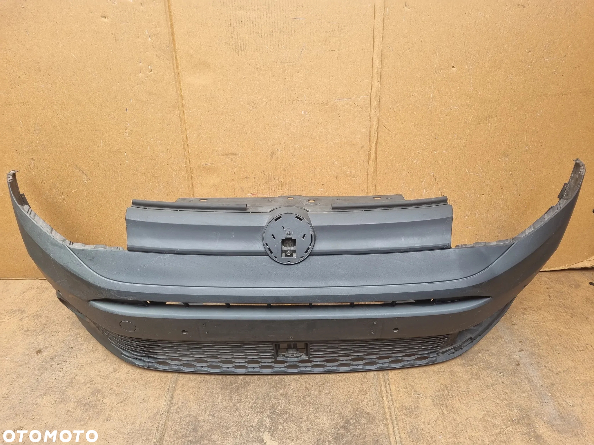 VW CADDY 2K7 ZDERZAK PRZÓD PRZEDNI - 5