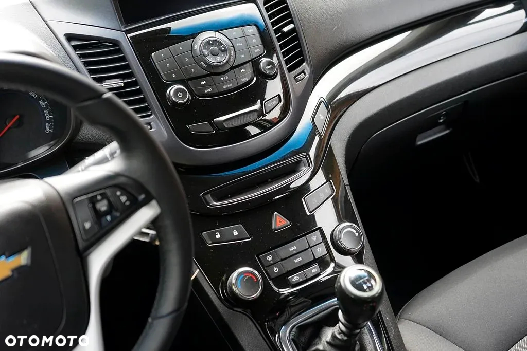 Chevrolet Orlando - 26