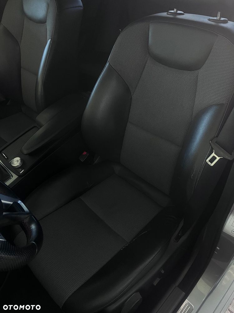 Mercedes-Benz Klasa C 220 CDI Avantgarde - 10