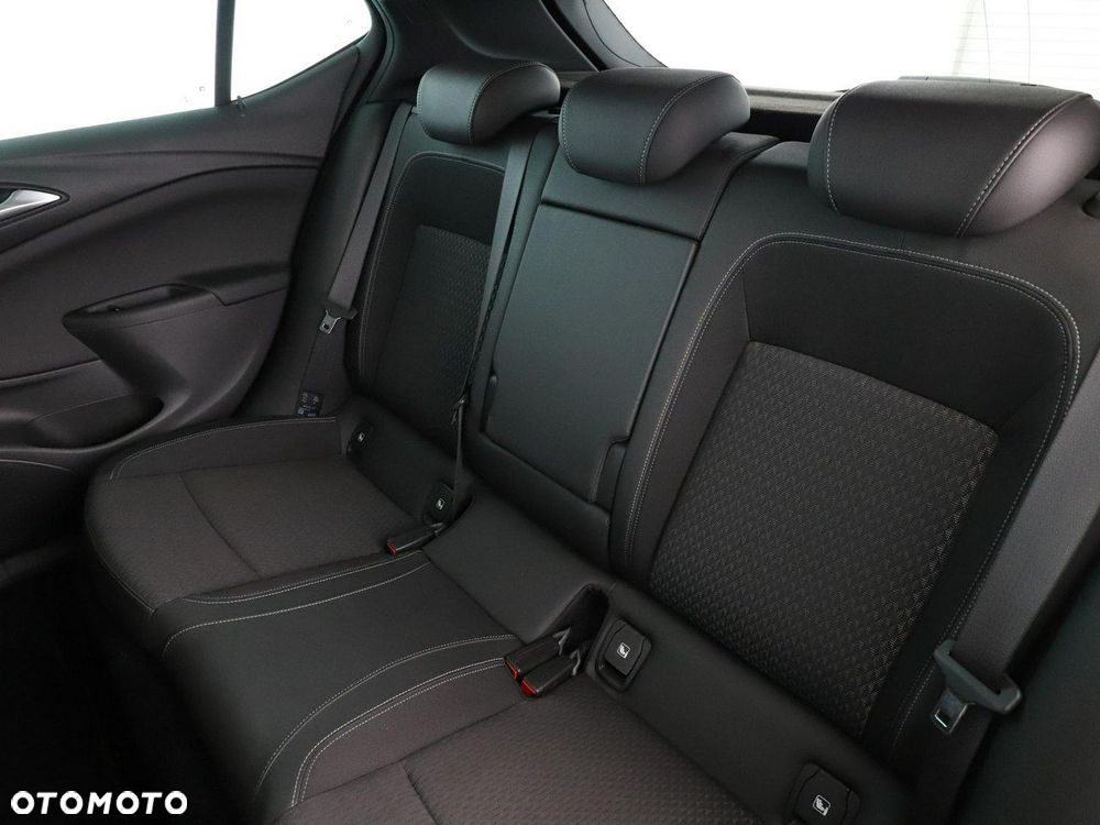 Opel Astra 1.4 Turbo Innovation - 18