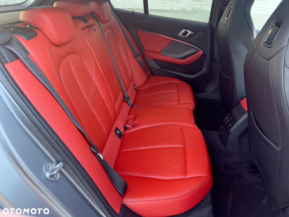 BMW Seria 1 M135i xDrive - 22