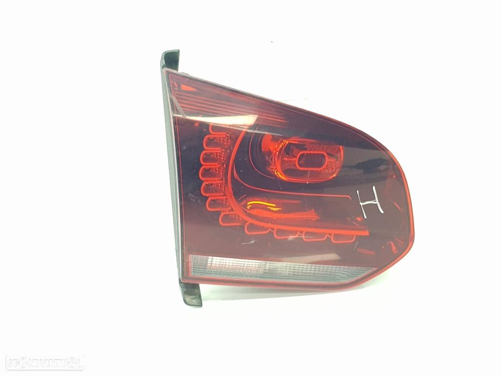 FAROLIM TRASEIRO ESQUERDO INTERIOR VOLKSWAGEN GOLF VI CABRIOLET 51703.2011 - 1