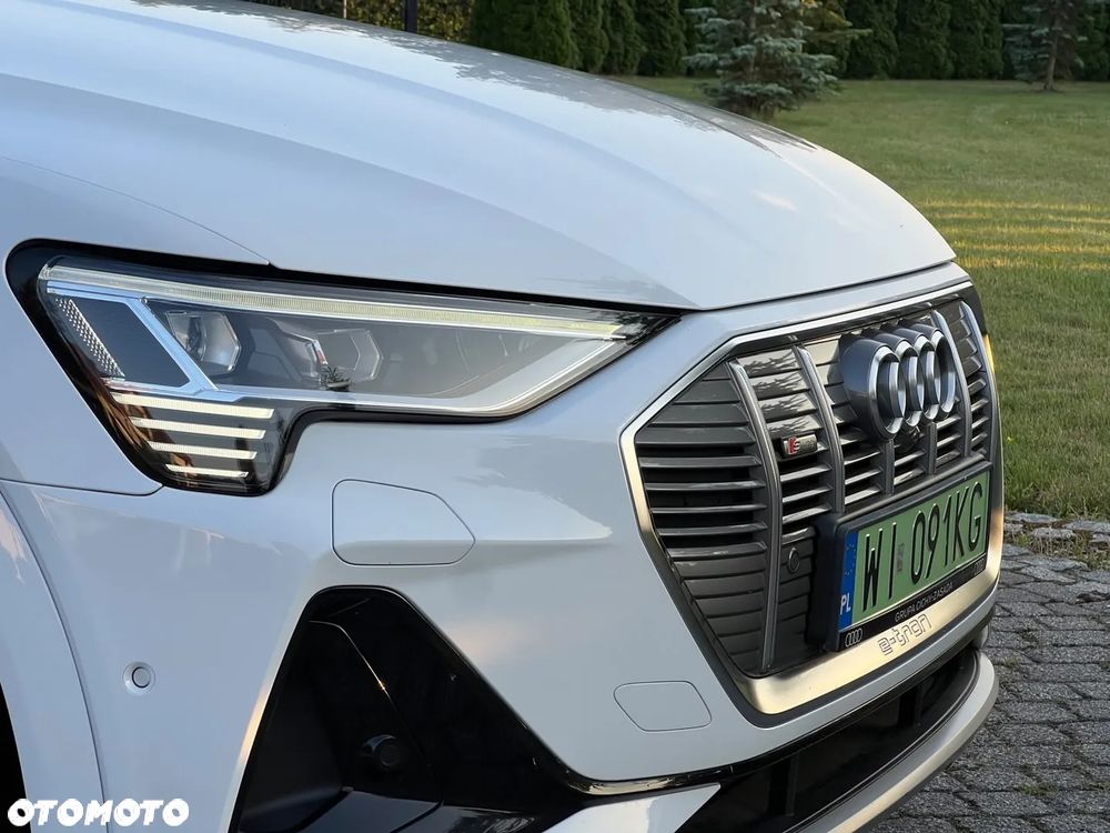 Audi e-tron 55 Quattro S Line - 39