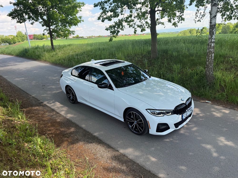 BMW Seria 3 330i xDrive M Sport - 1
