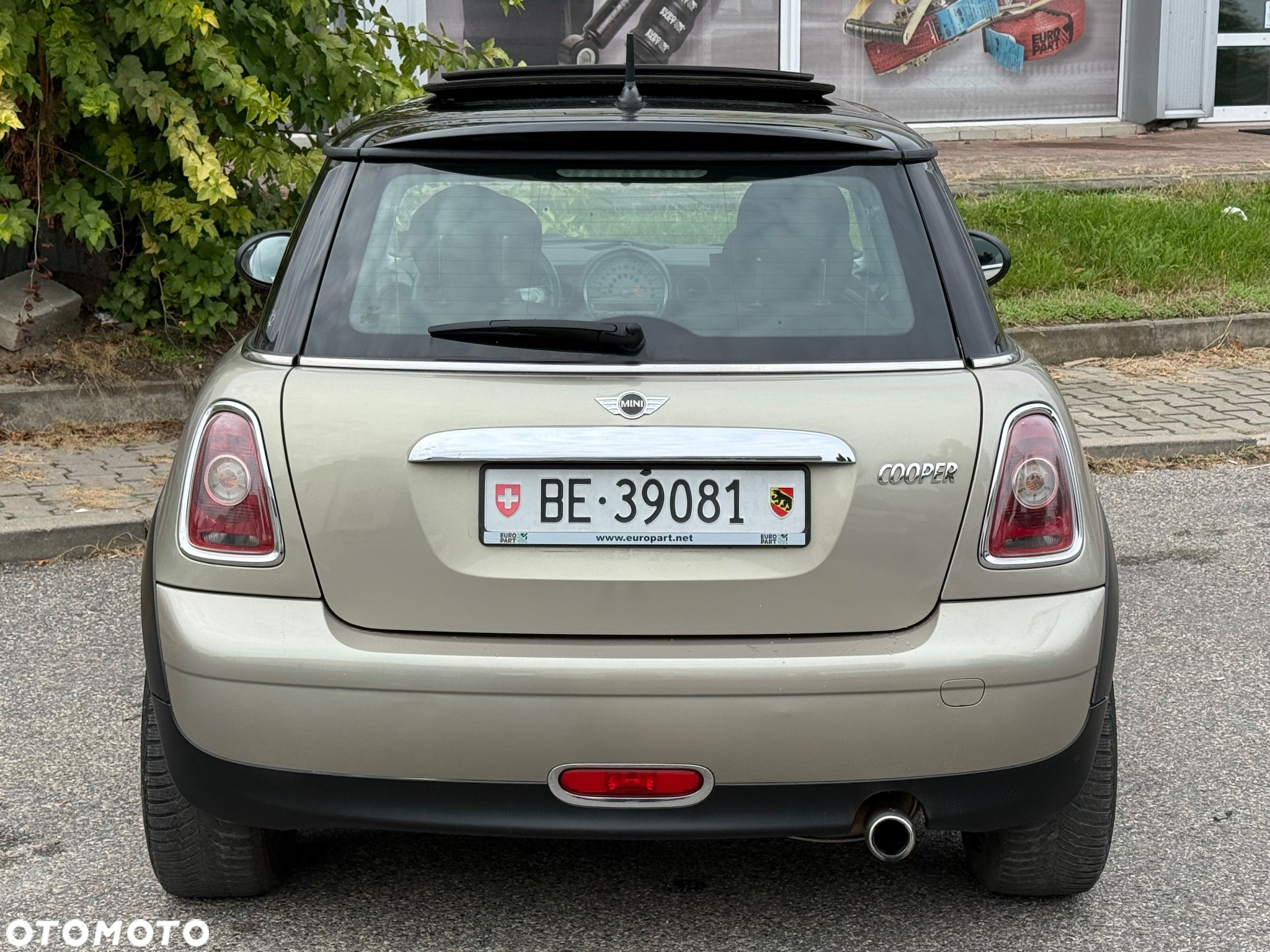 MINI Cooper Standard - 10