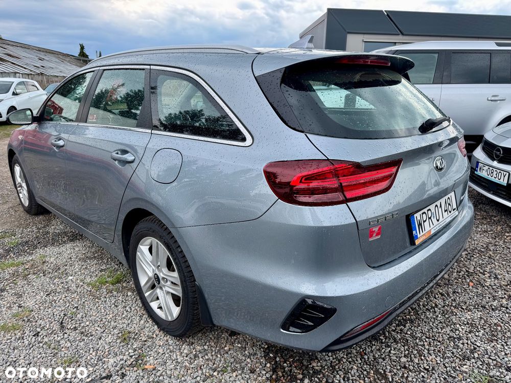 Kia Ceed 1.6 CRDi SCR M - 2