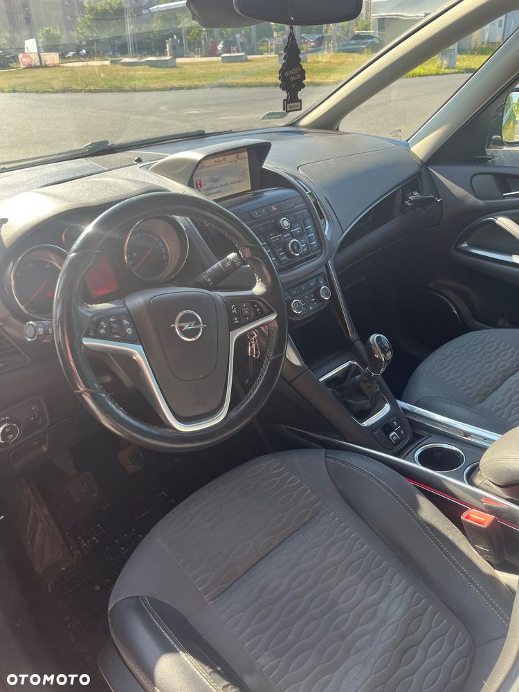 Opel Zafira 2.0 CDTI Cosmo - 9