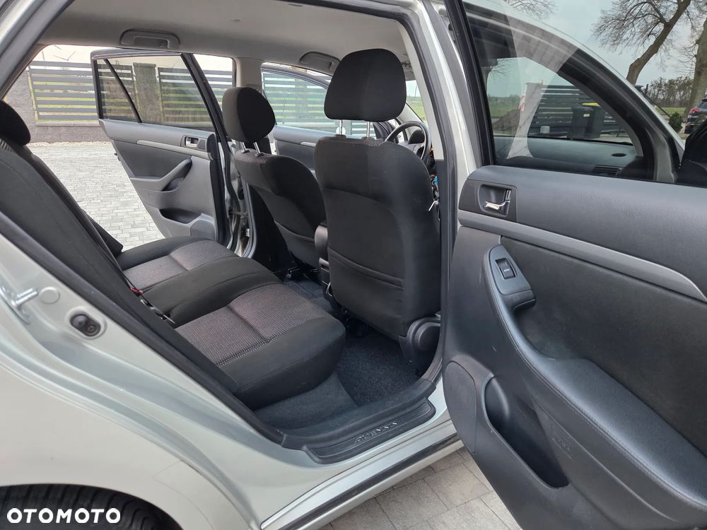 Toyota Avensis 1.8 VVT-i Edition - 12