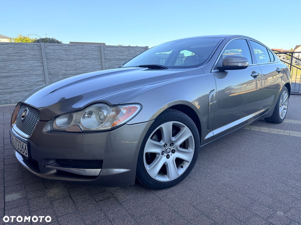 Jaguar XF 2.7 V6 Premium Luxury - 8