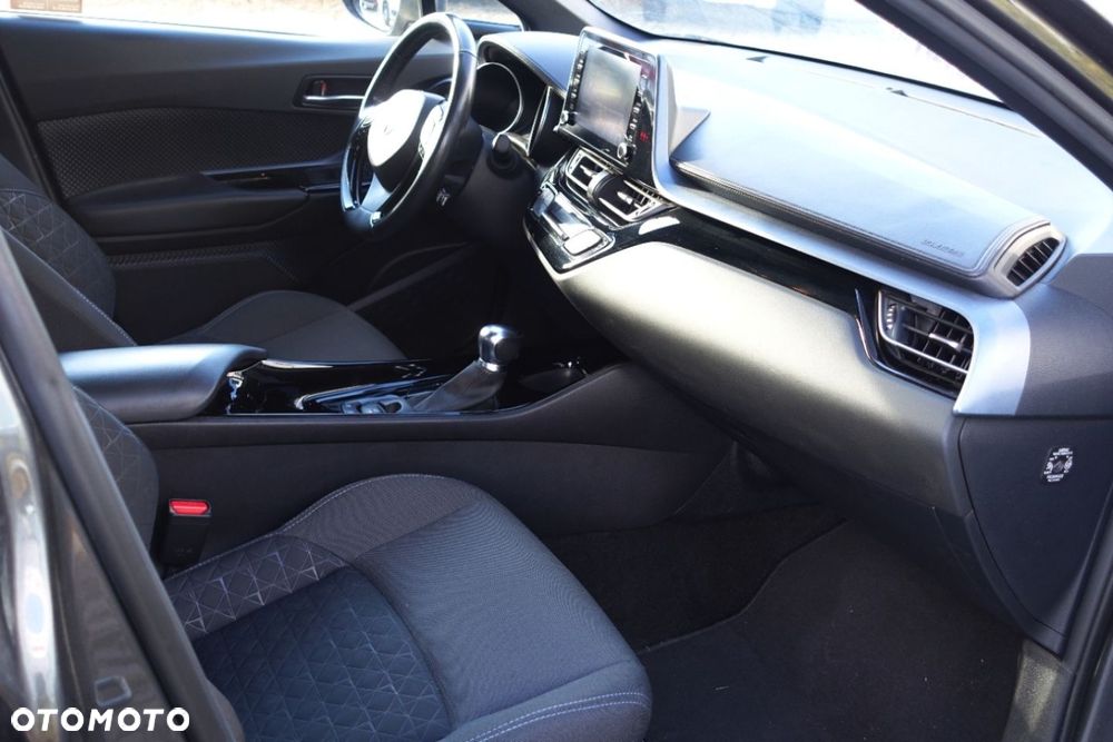 Toyota C-HR - 7