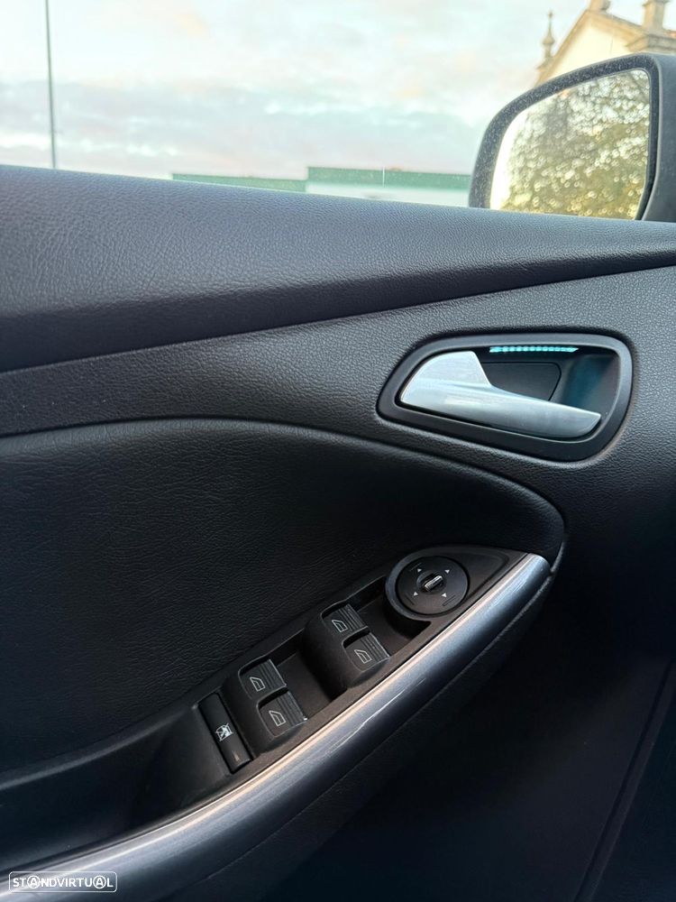 Ford Focus SW 1.6 TDCi ECOnetic 99g S&S Titanium - 15