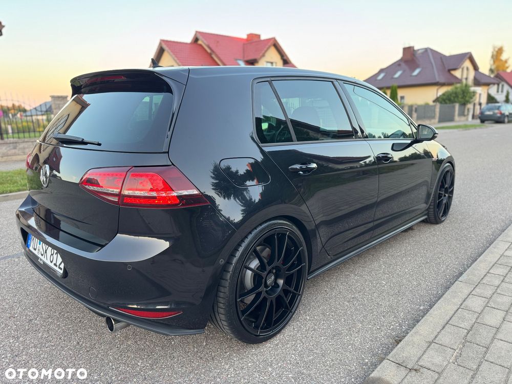 Volkswagen Golf GTI BlueMotion Technology - 4