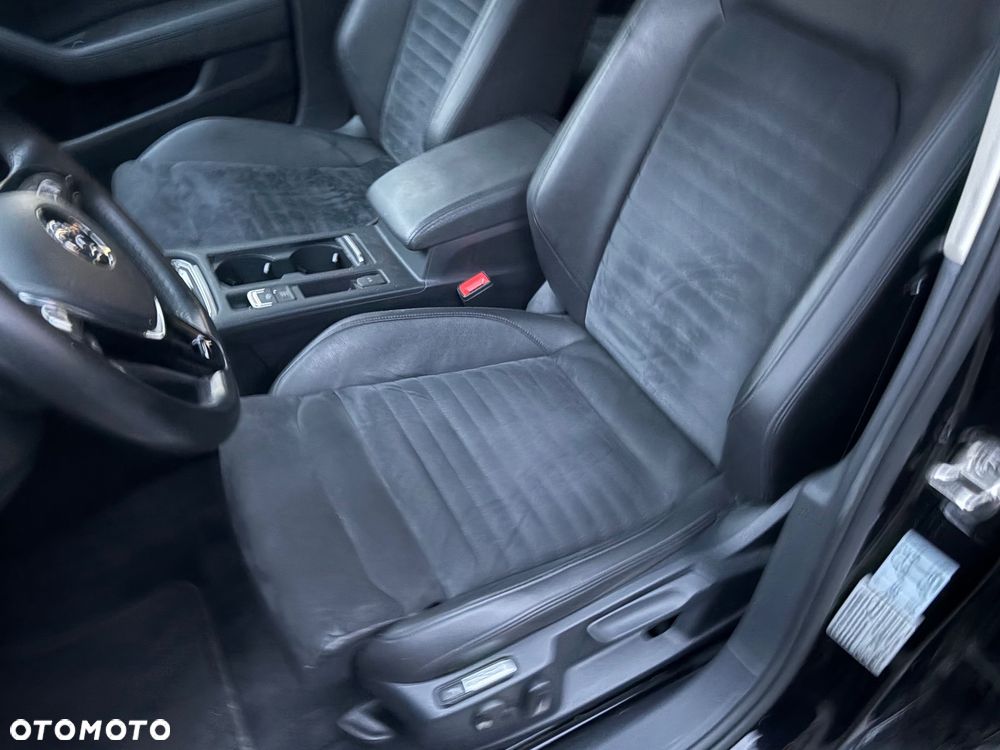 Volkswagen Passat 1.8 TSI (BlueMotion Technology) DSG Highline - 11