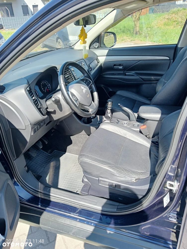 Mitsubishi Outlander 2.2 DI-D 4WD Motion - 10