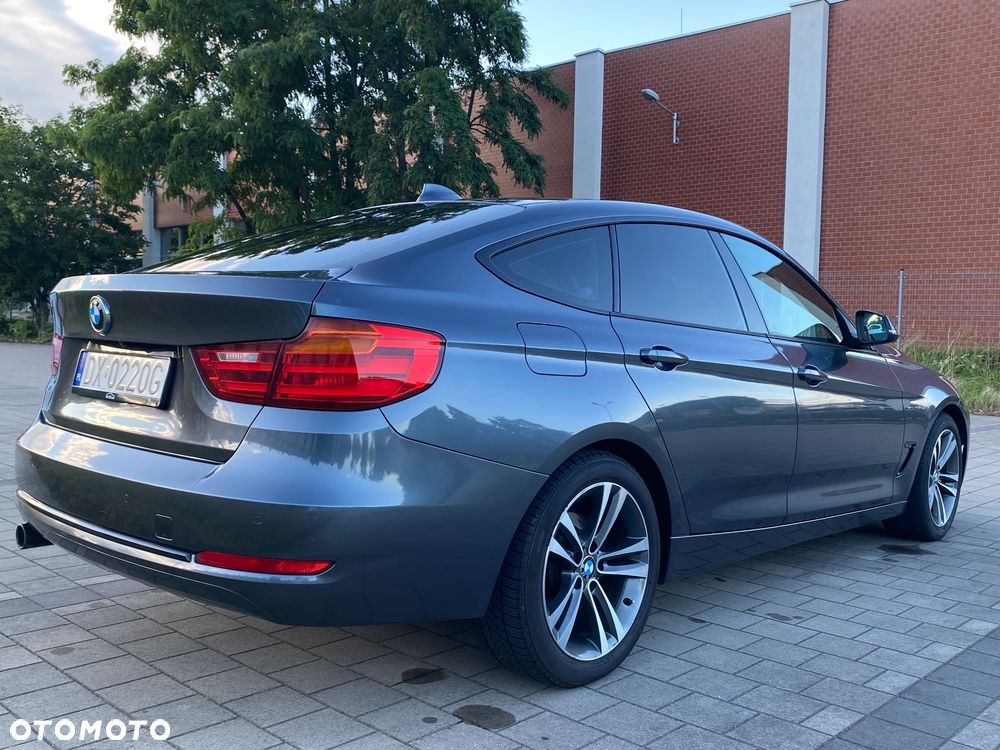 BMW 3GT 320i Sport Line - 12