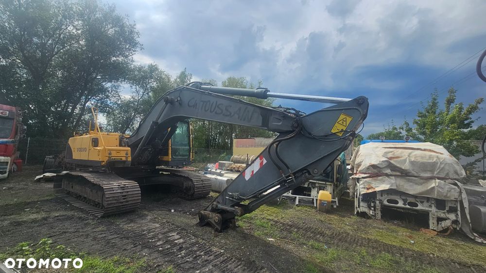 Volvo EC 240 BLC - 1