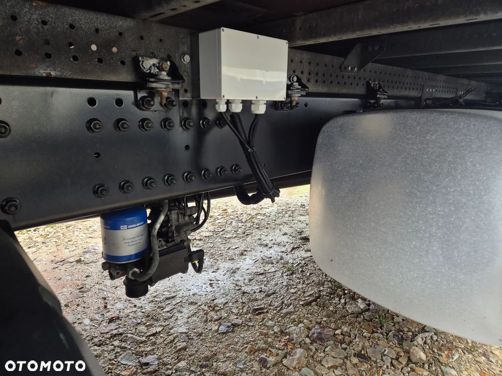 DAF XF ORYGINALNY PRZEBIEG z Niemiec / TANDEM ZESTAW PRZEJAZDOWY Z WINDĄ - 21