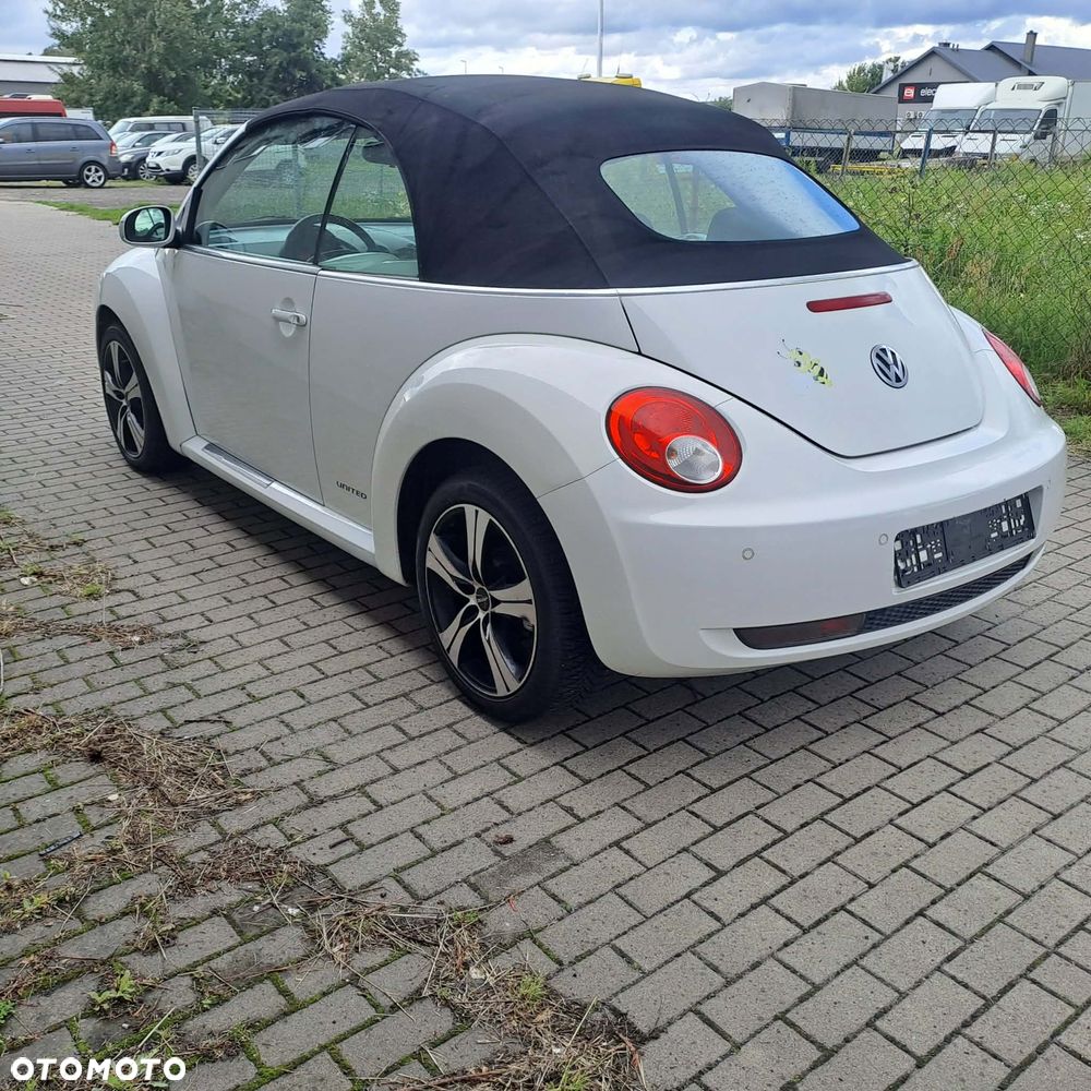 Volkswagen New Beetle 2.0 - 6