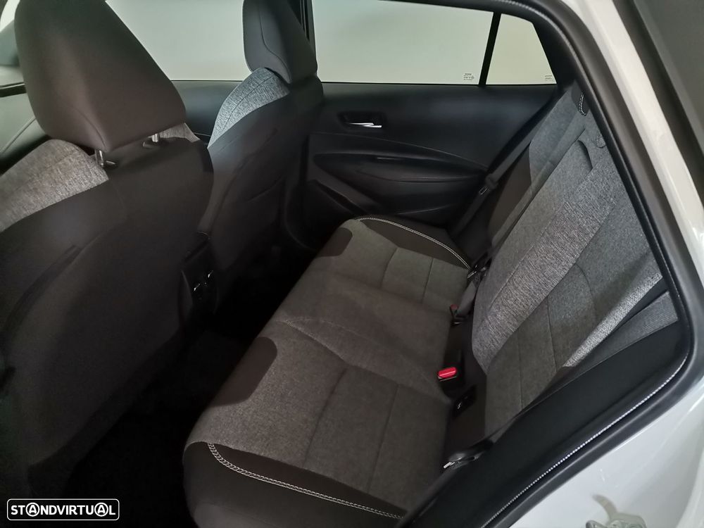 Toyota Corolla Touring Sports 1.8 Hybrid Trek - 12