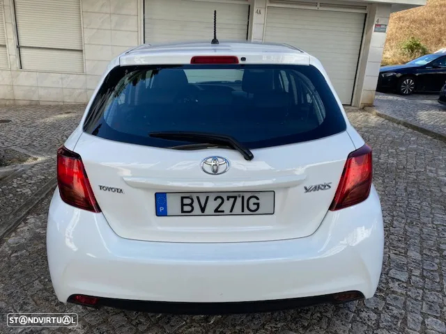 Toyota Yaris 1.0 VVT-i Comfort+P.Style - 10