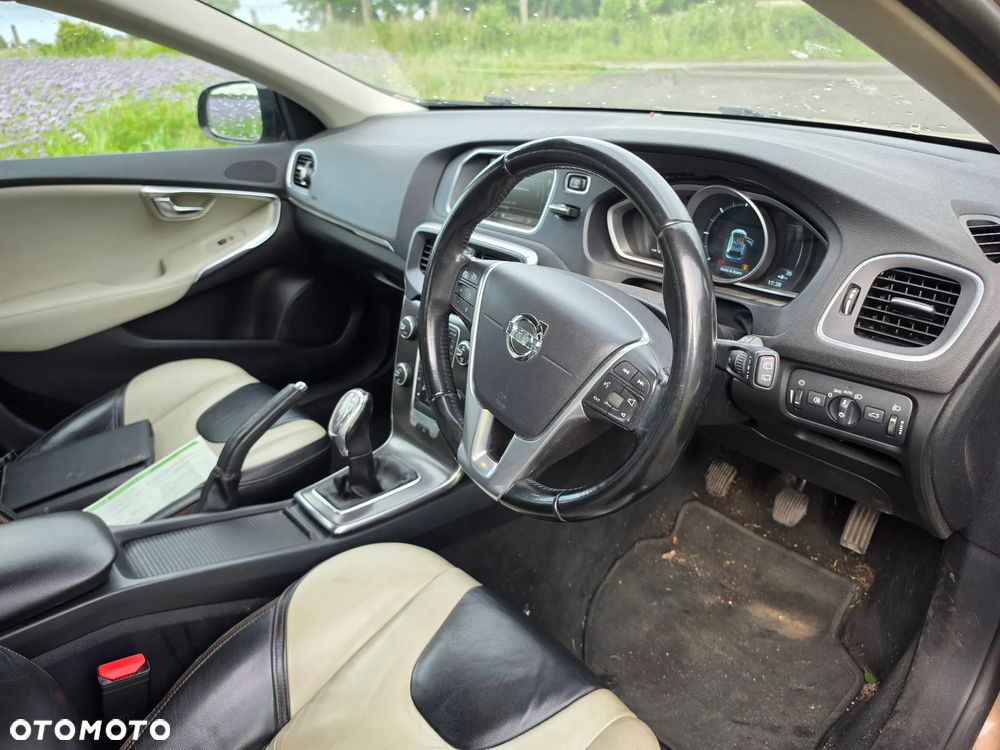 Volvo V40 Cross Country D2 - 10