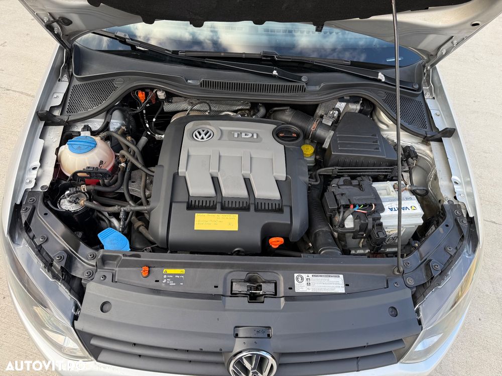 Volkswagen Polo - 12