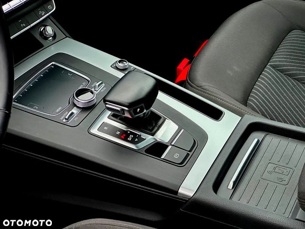 Audi Q5 50 TFSI e Quattro S tronic - 27