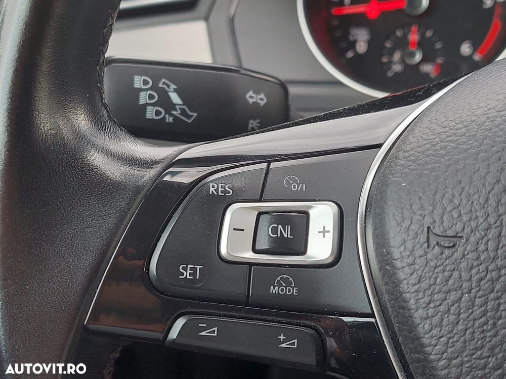 Volkswagen Passat Variant 1.6 TDI (BlueMotion Technology) Comfortline - 9