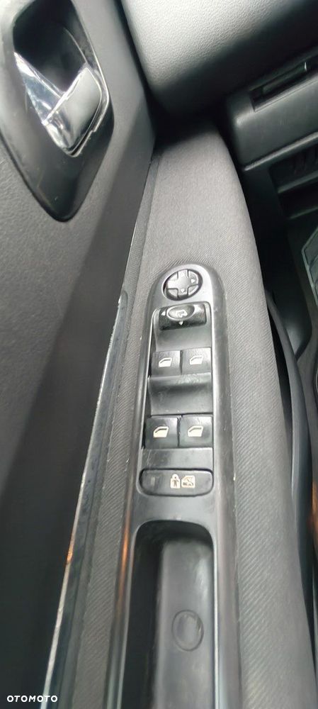 Peugeot 5008 2.0 HDi Business Line - 18